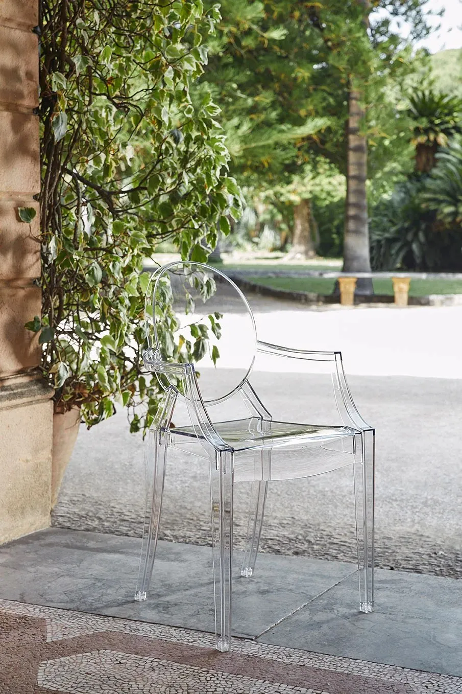 Kartell Louis Ghost, immagine 2